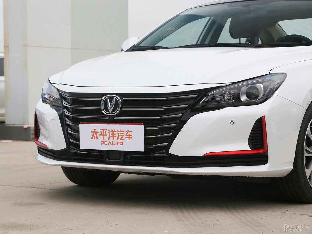 月光白銳程CC車頭外觀圖片