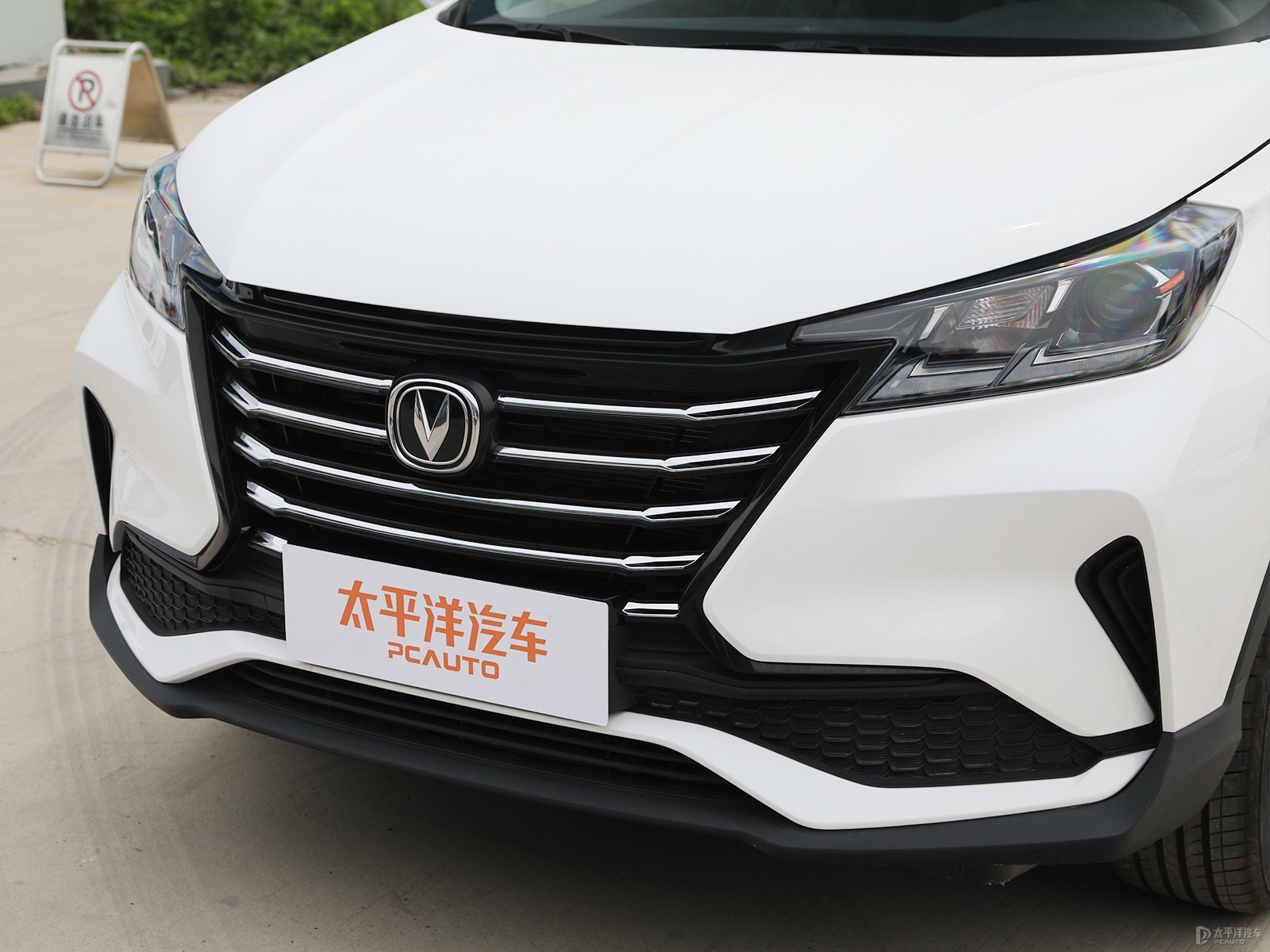 長(zhǎng)安CS15外觀高清大圖