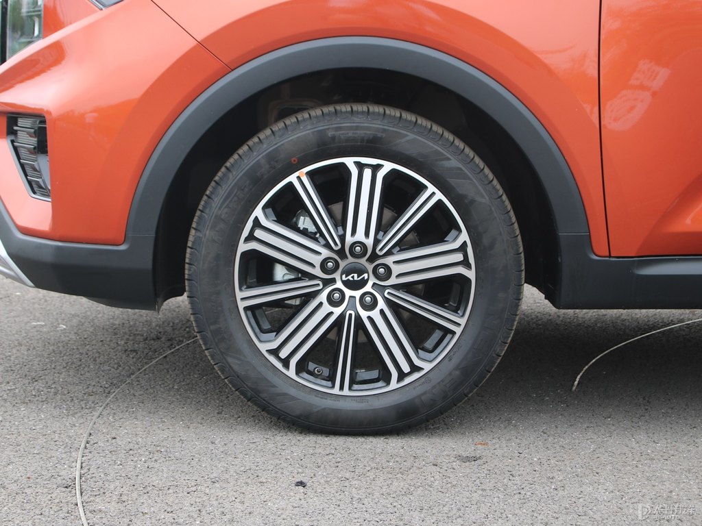 活力橙智跑車身外觀圖片