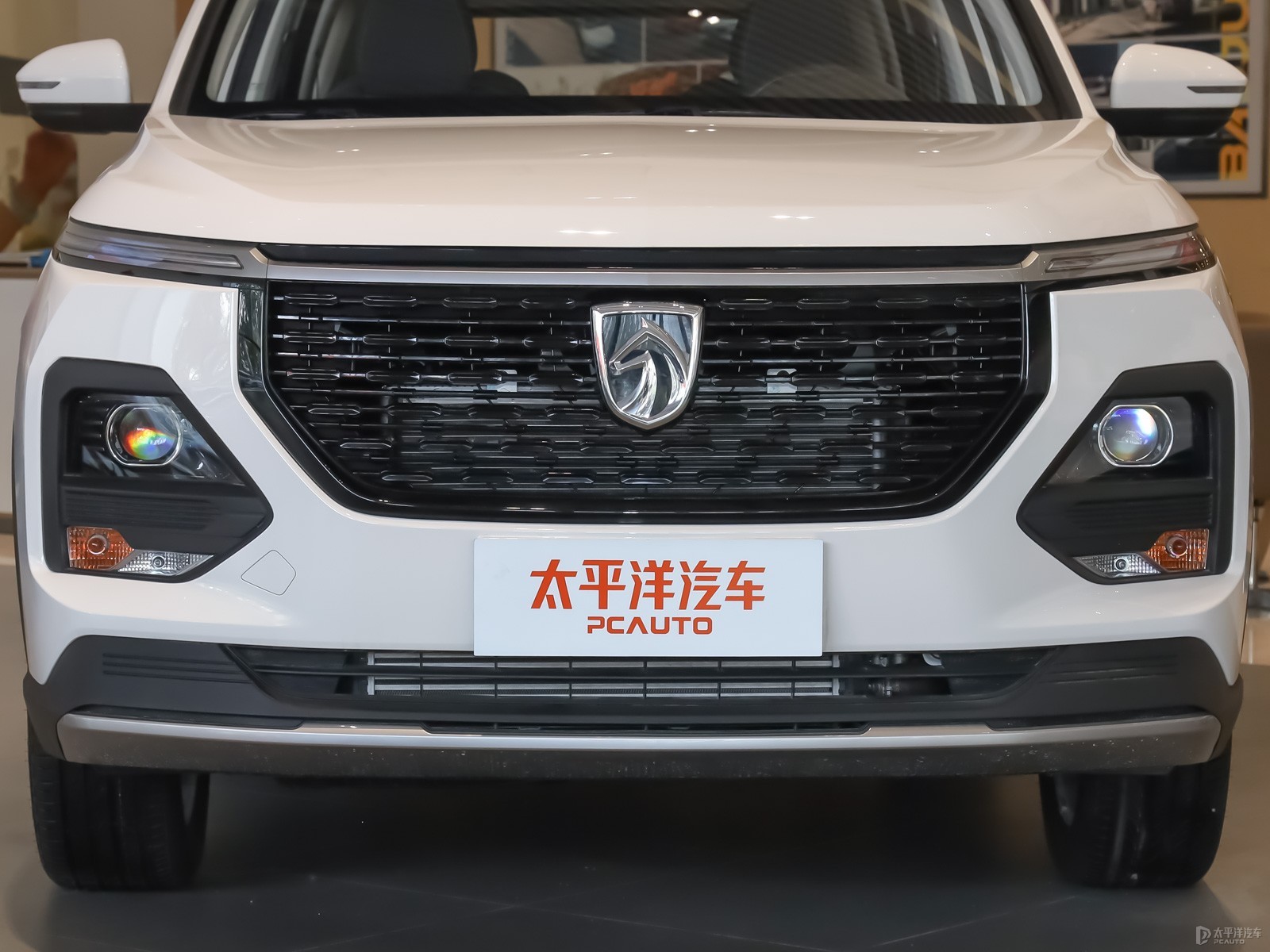 寶駿530外觀高清大圖