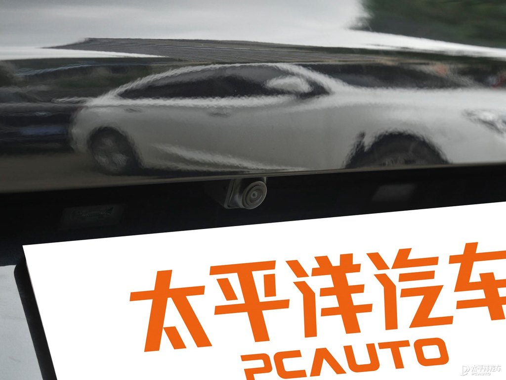 曜石黑瑞虎7車尾外觀圖片