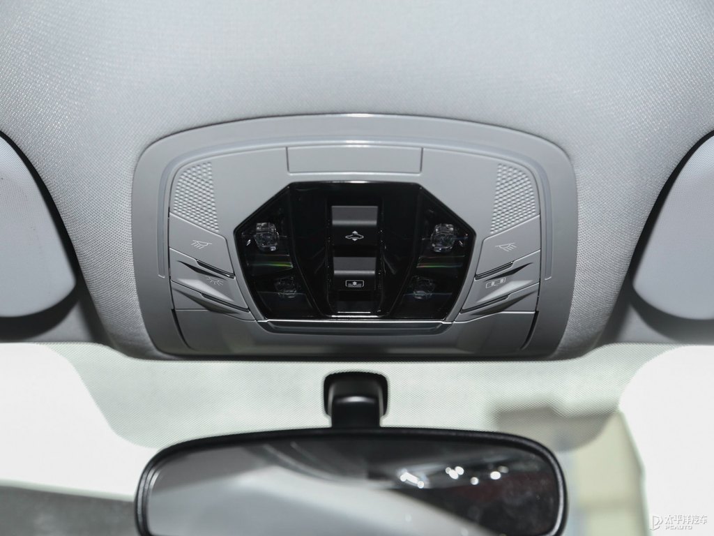 曜石黑瑞虎7車廂內(nèi)飾圖片