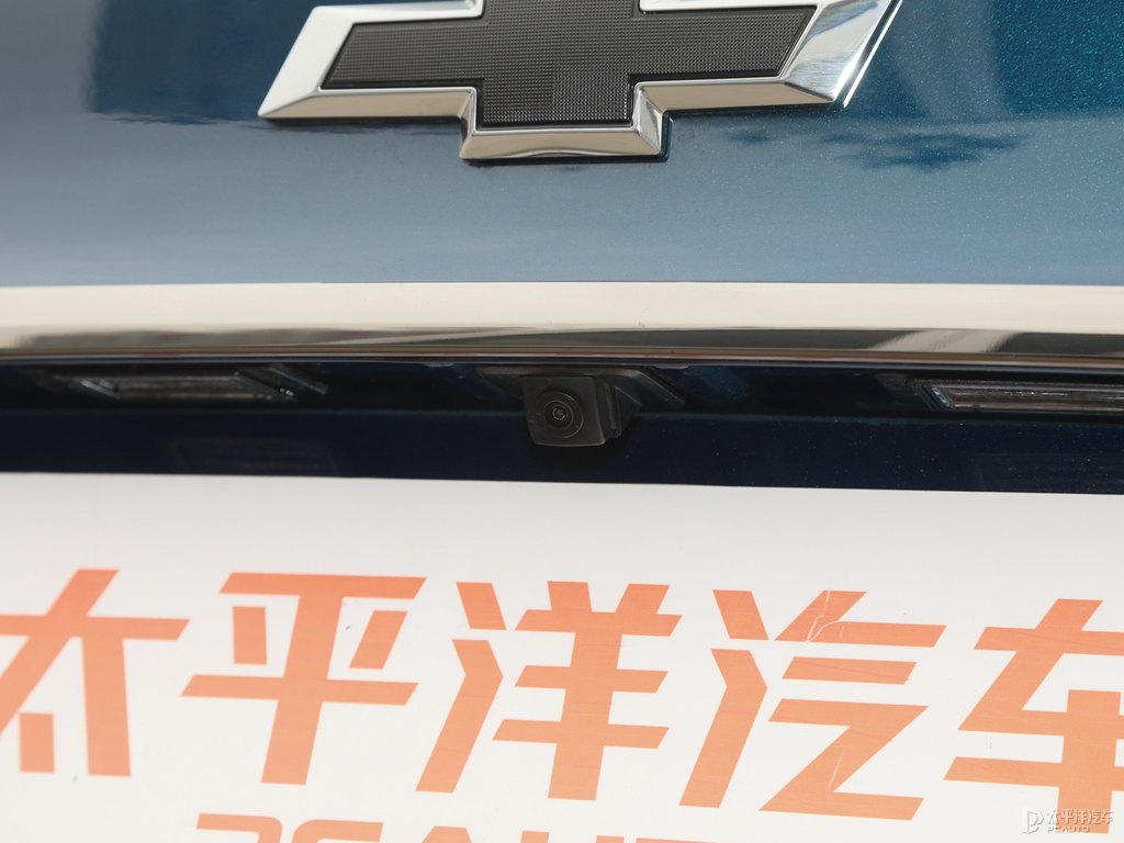 灑脫藍科魯澤車尾外觀圖片