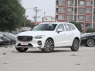 沃尔沃XC60 2022款 B5 四驱智远豪华版