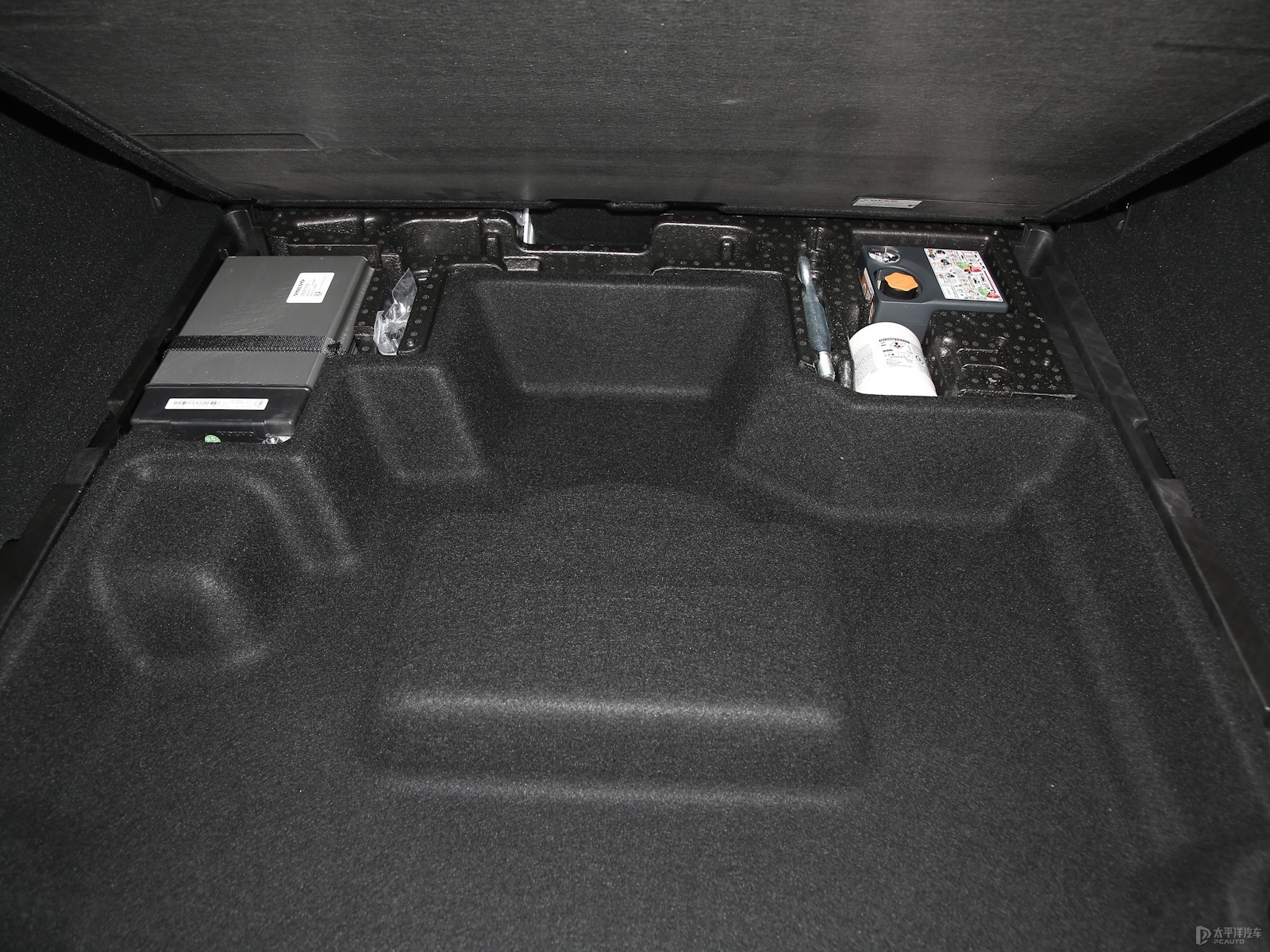 沃爾沃XC60空間高清大圖