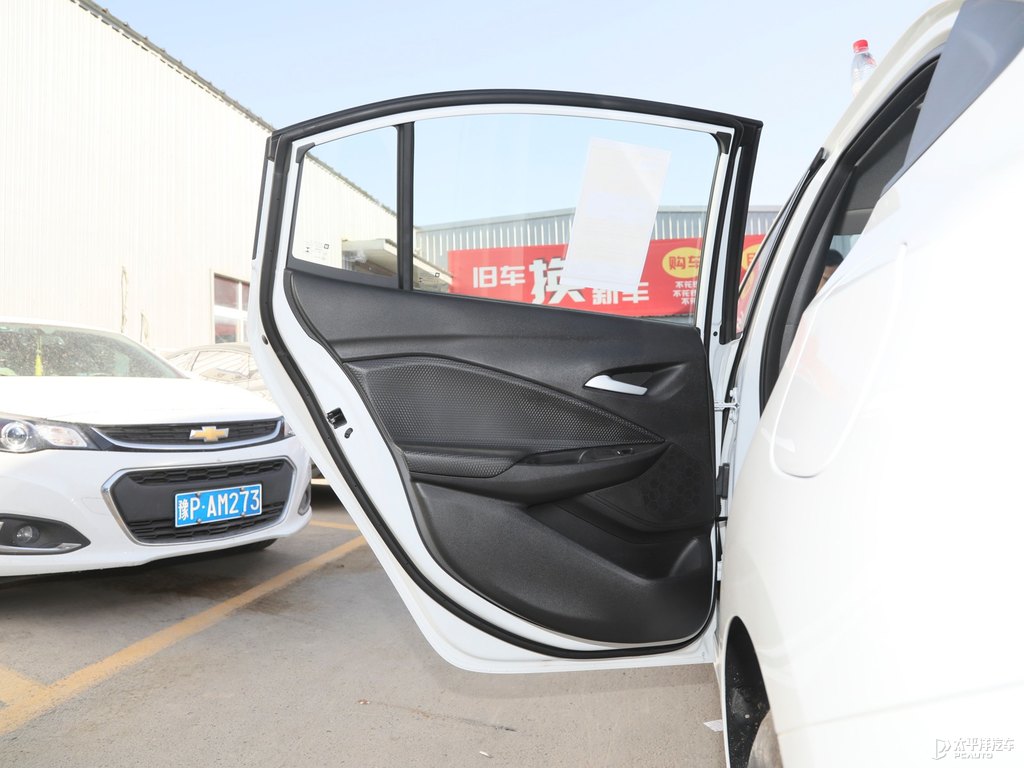 流云白科沃茲車廂內(nèi)飾圖片