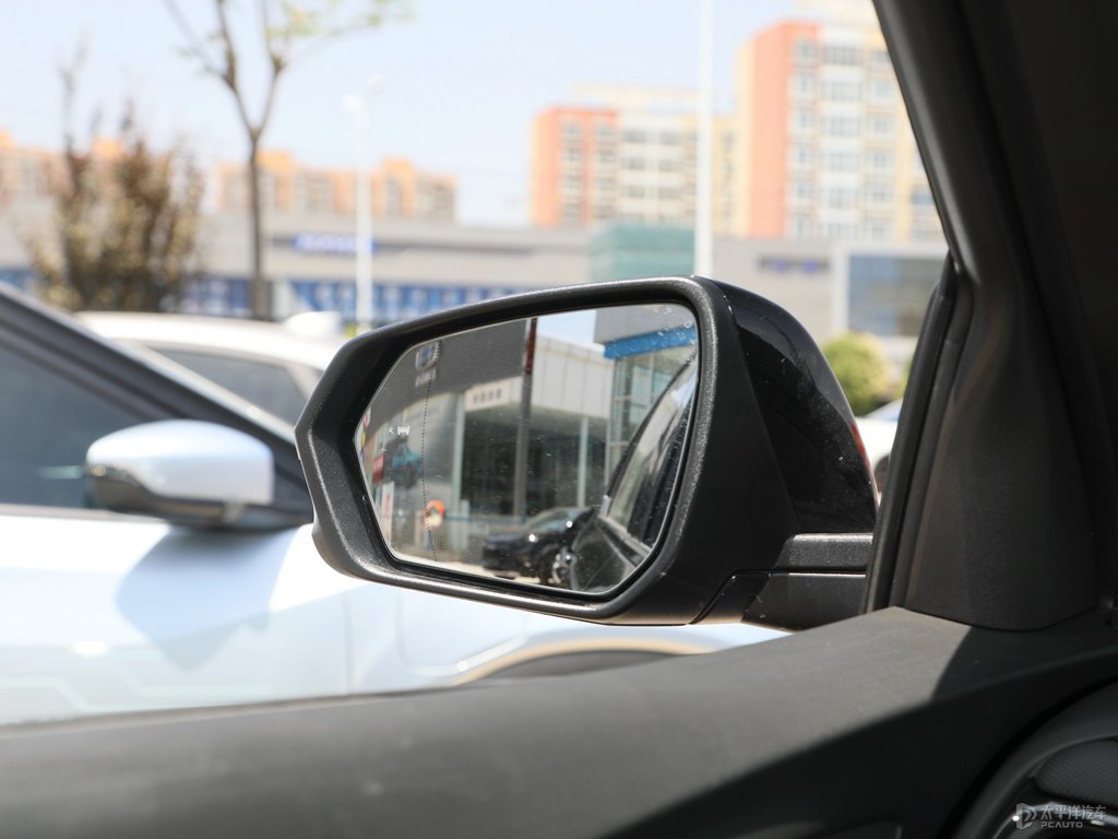 極夜黑探界者車身外觀圖片