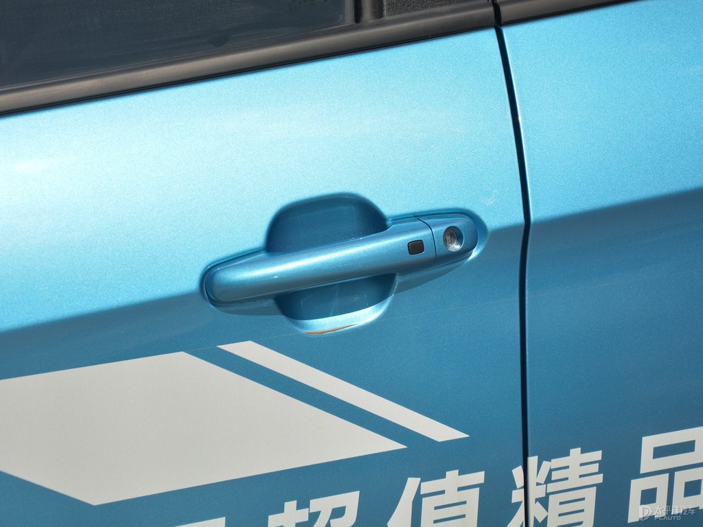 寶石藍(lán)遠(yuǎn)景X3車身外觀圖片