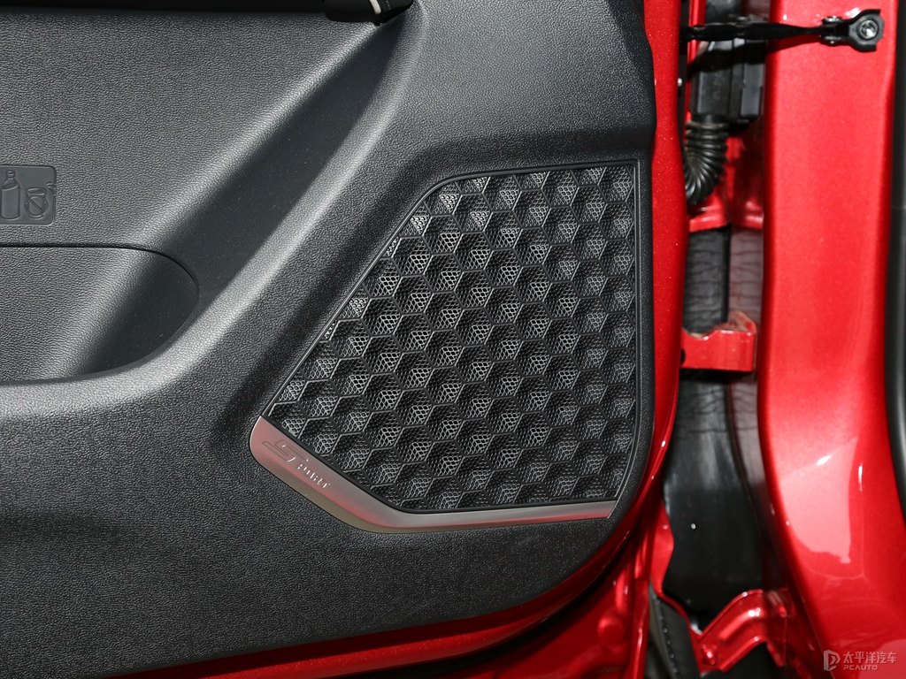 錦鯉紅哈弗H6車廂內(nèi)飾圖片