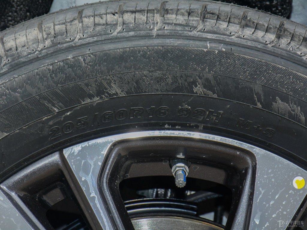 閃光冰晶白逸動PLUS細節(jié)其它細節(jié)圖片