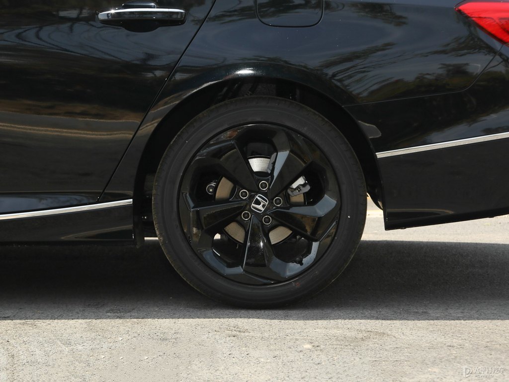 星空藍(lán)雅閣車身外觀圖片