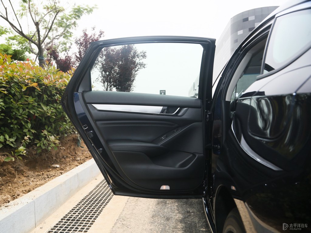 星空藍雅閣車廂內(nèi)飾圖片