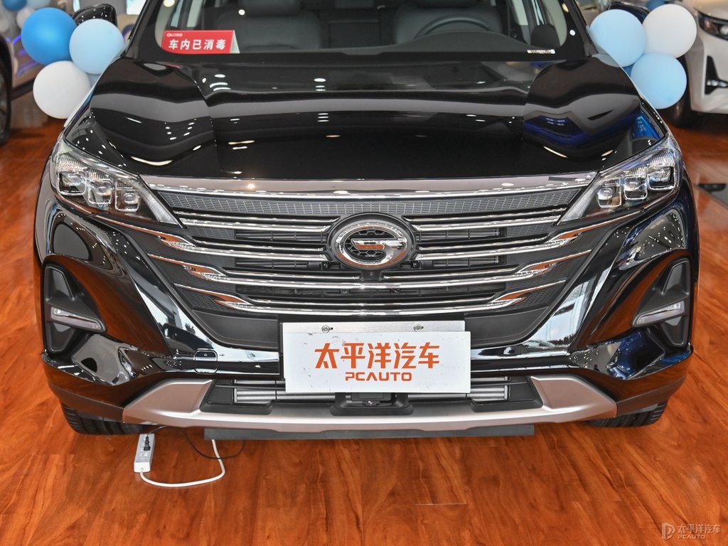 典雅黑傳祺GS5車(chē)頭外觀圖片