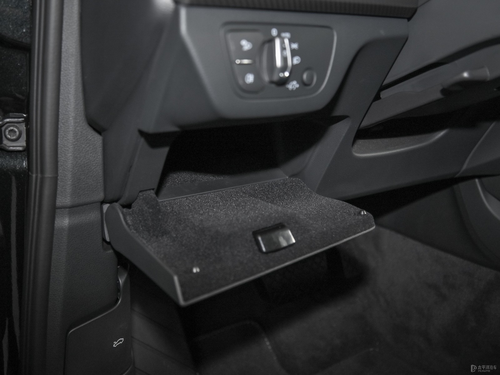 奧迪Q5L Sportback空間高清大圖