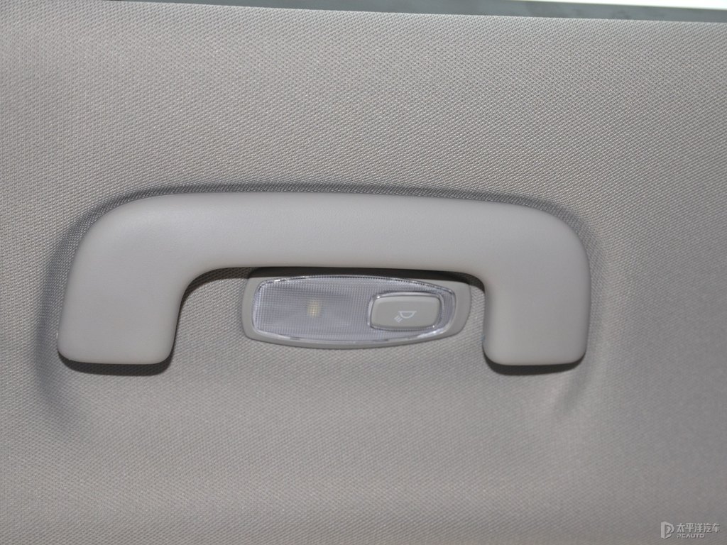 珍珠白起亞KX5車廂內(nèi)飾圖片
