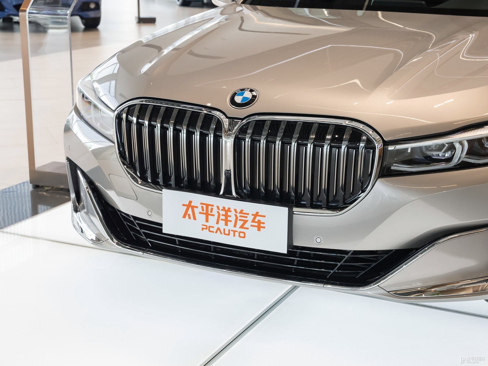 寶馬7系外觀高清大圖