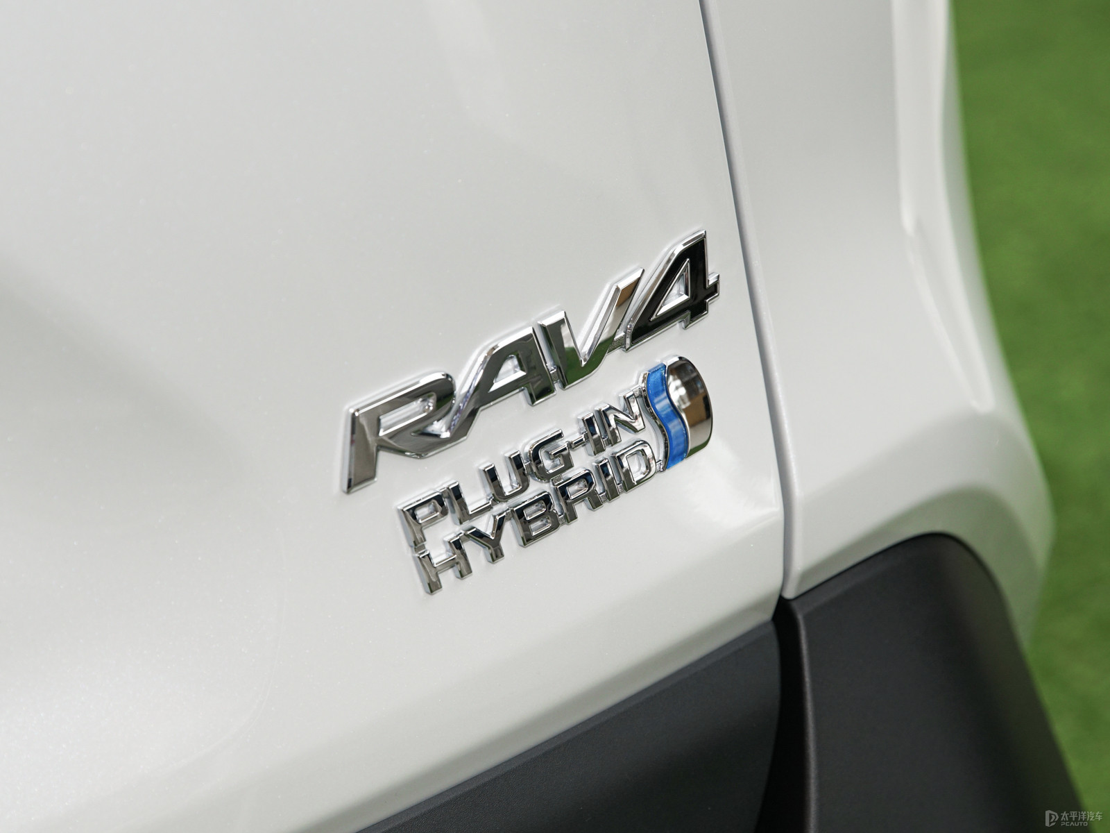 RAV4榮放雙擎E+外觀高清大圖
