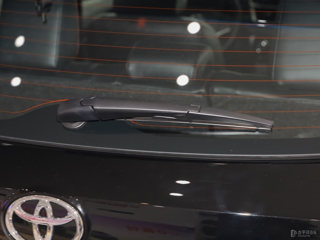 極光藍YARiS L 致炫X車尾外觀圖片