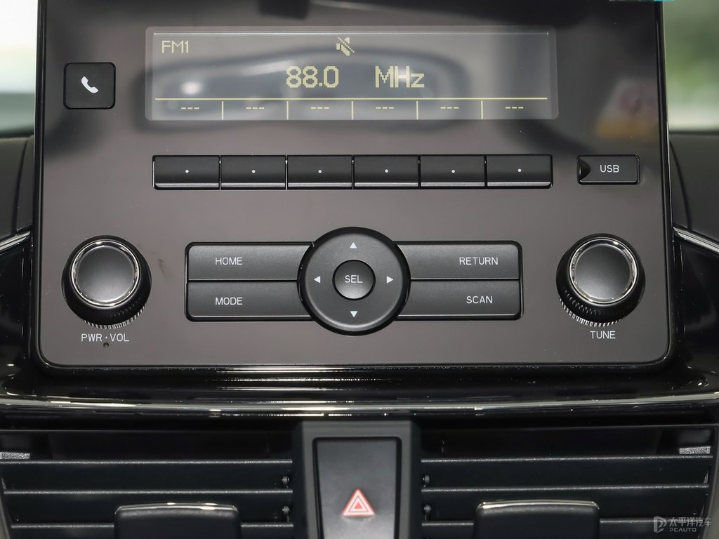 極光藍(lán)YARiS L 致炫X中控內(nèi)飾圖片