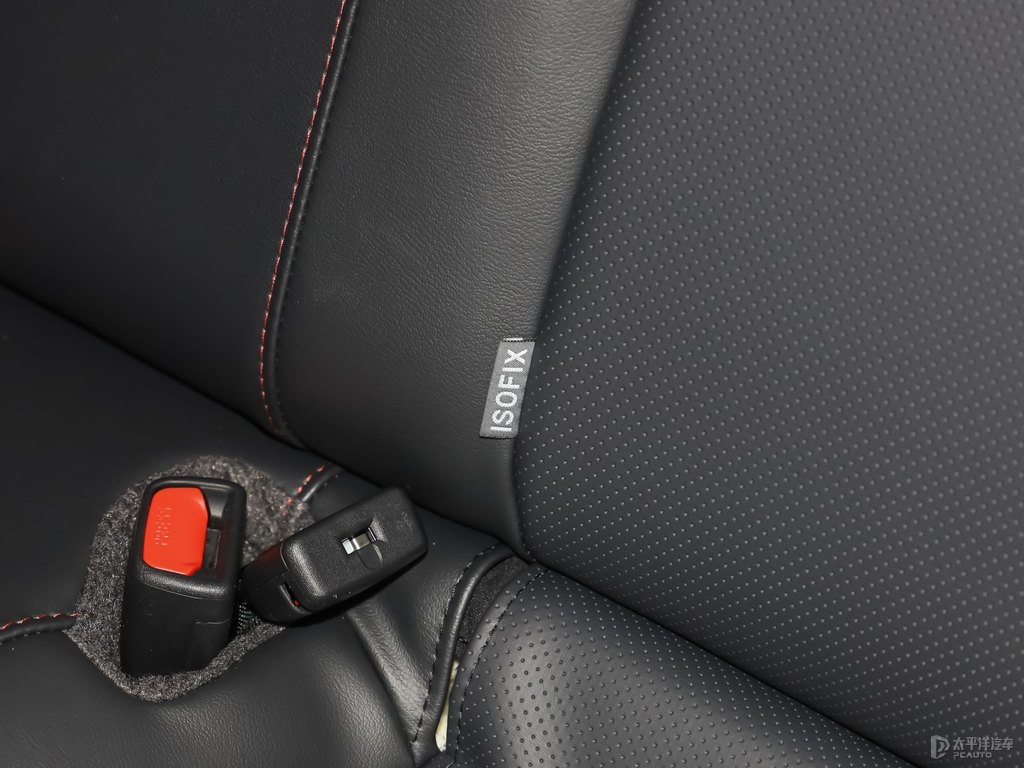 極光藍(lán)YARiS L 致炫X座椅內(nèi)飾圖片