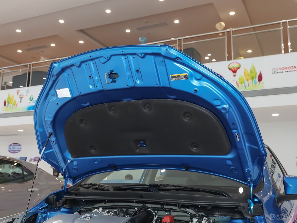 極光藍(lán)YARiS L 致炫X發(fā)動(dòng)機(jī)其它細(xì)節(jié)圖片