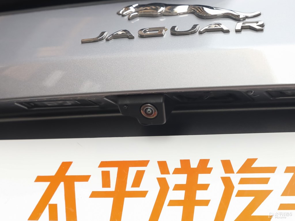 ҽݱF-PACE܇β^DƬ