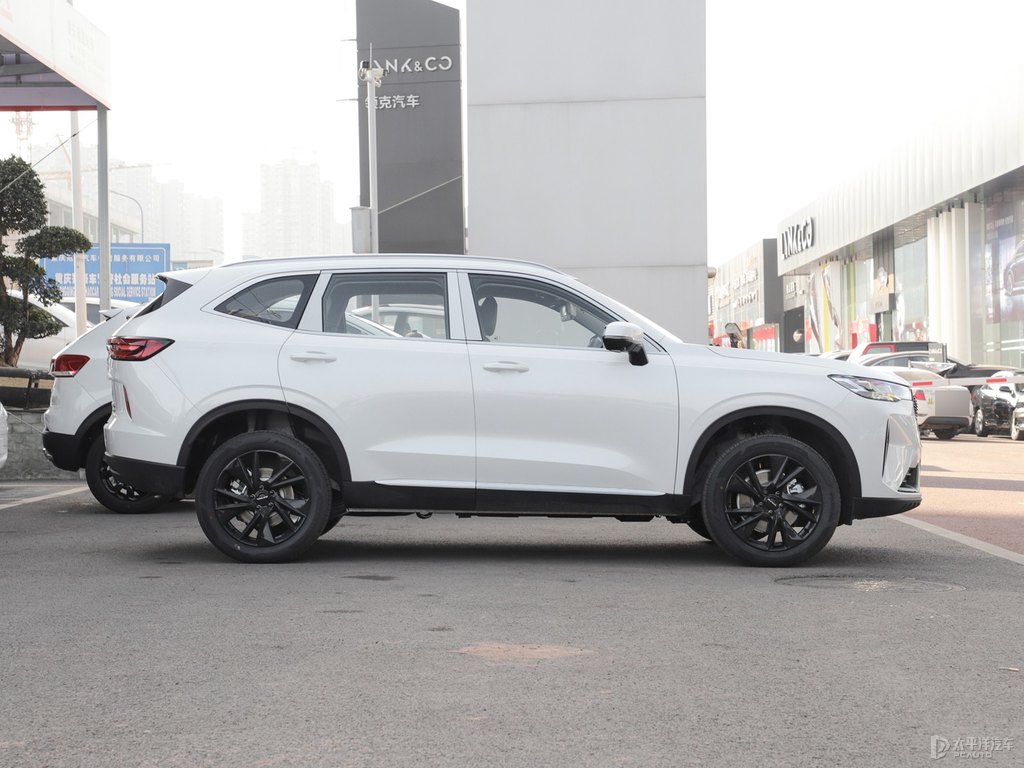 玉釉白哈弗H6整車外觀外觀圖片
