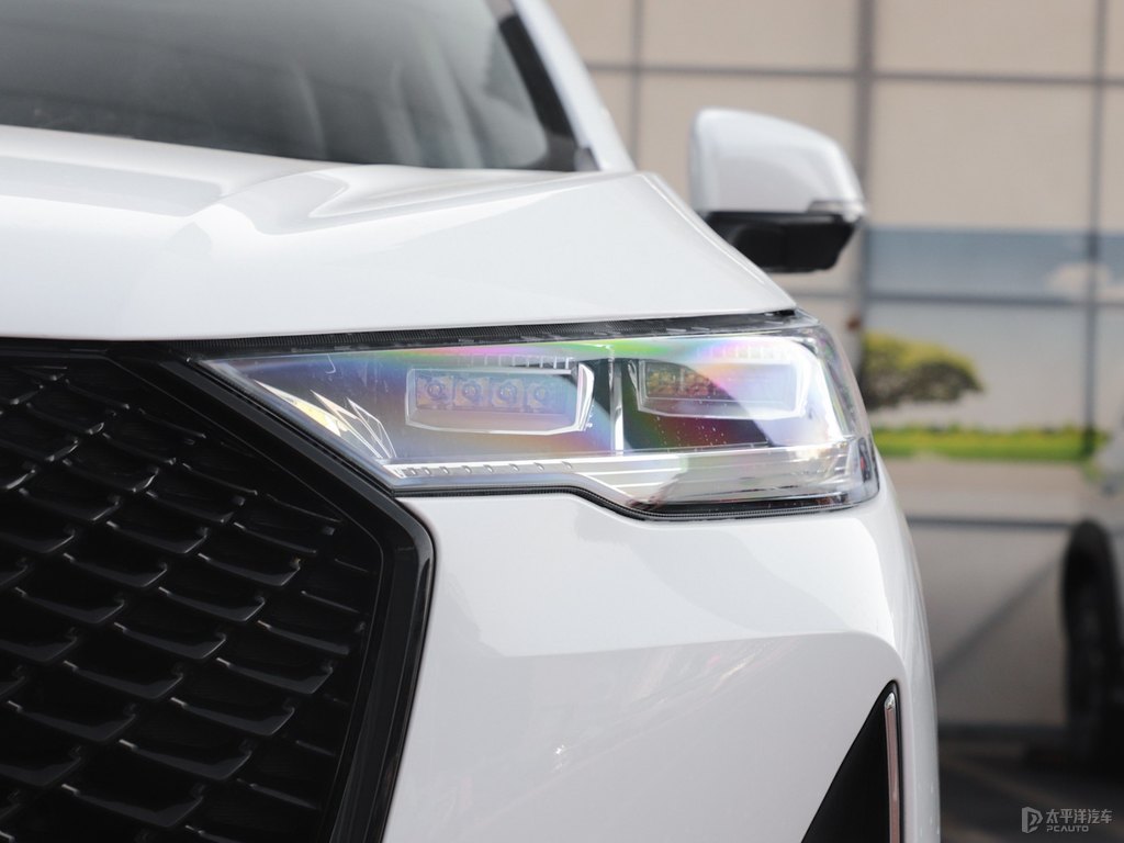 玉釉白哈弗H6車頭外觀圖片
