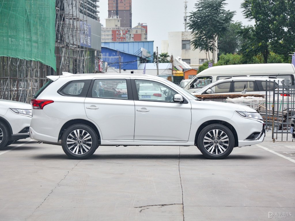 珍珠白歐藍德整車外觀外觀圖片