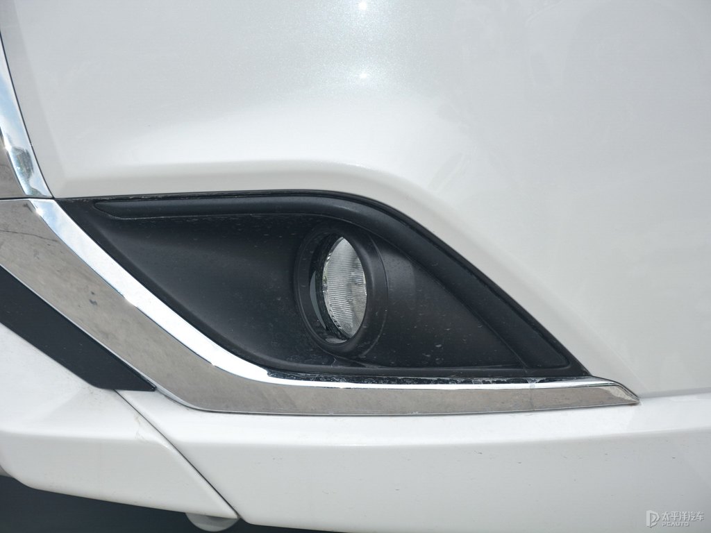 珍珠白歐藍德車頭外觀圖片