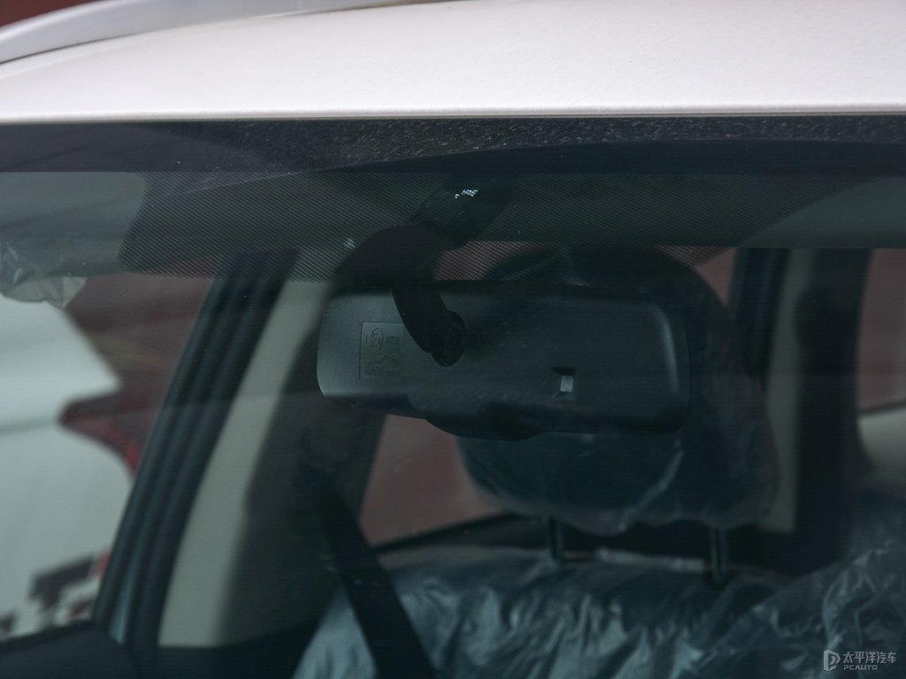珍珠白歐藍德車身外觀圖片