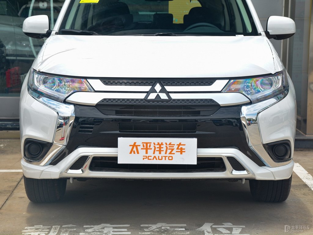 珍珠白歐藍德車頭外觀圖片