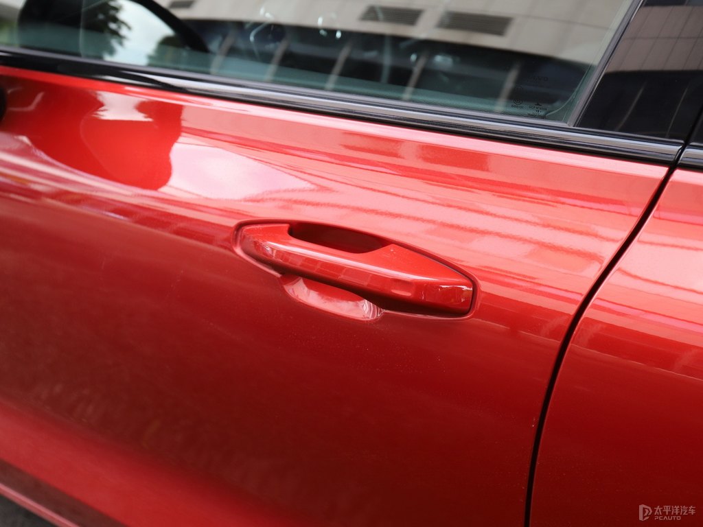 熔巖紅沃爾沃S60車身外觀圖片