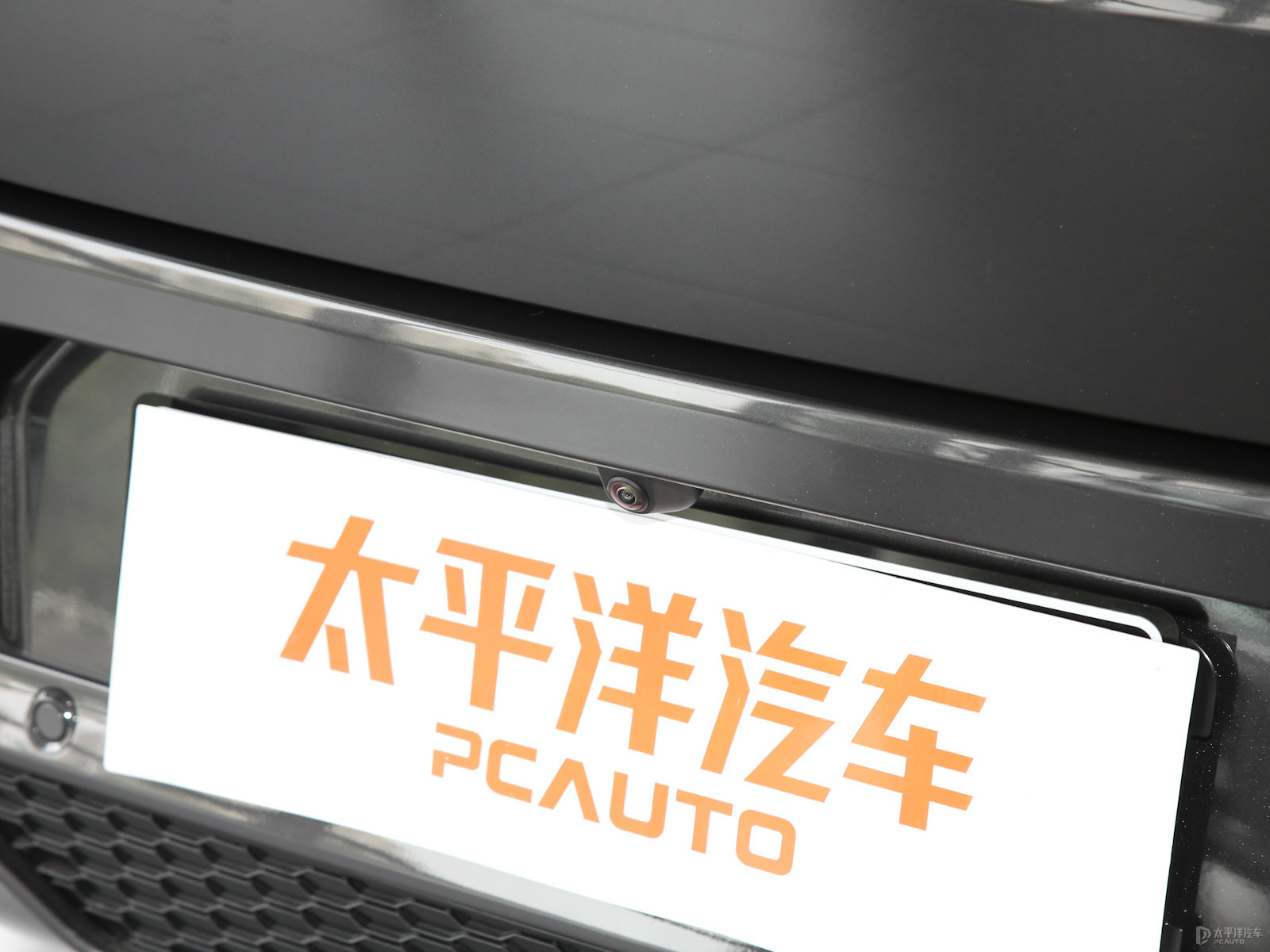 寶馬X4外觀高清大圖