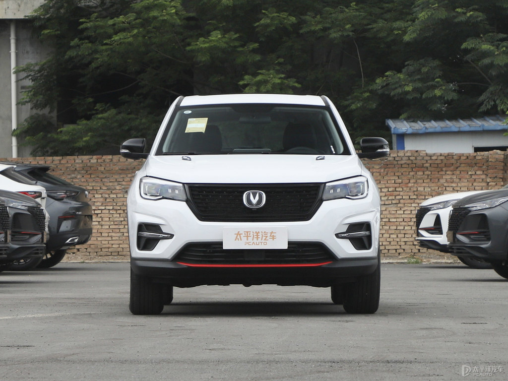精靈白長安CS75整車外觀外觀圖片