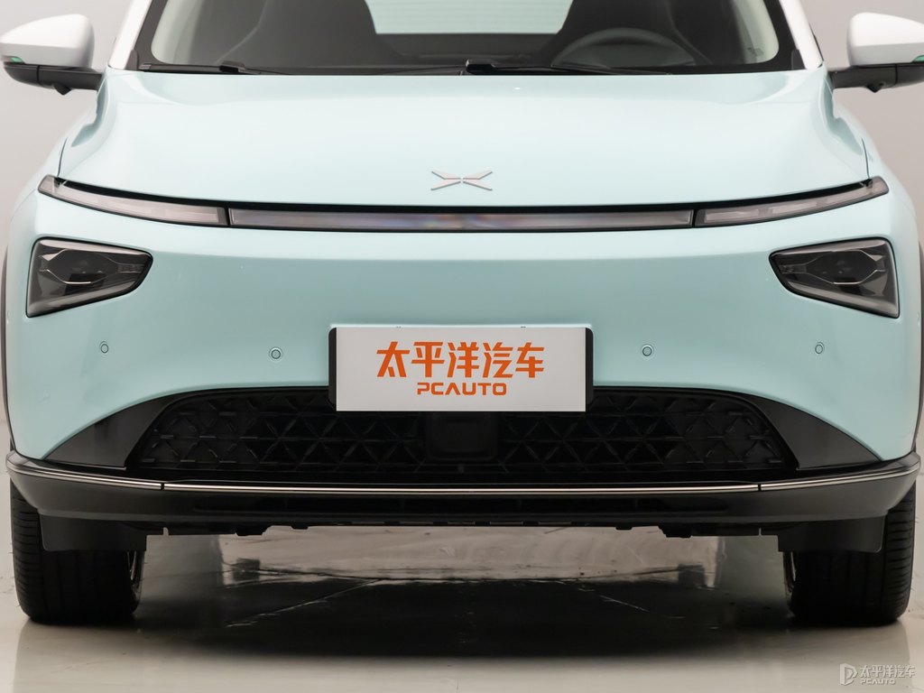 瑩白+天青綠小鵬G3車頭外觀圖片