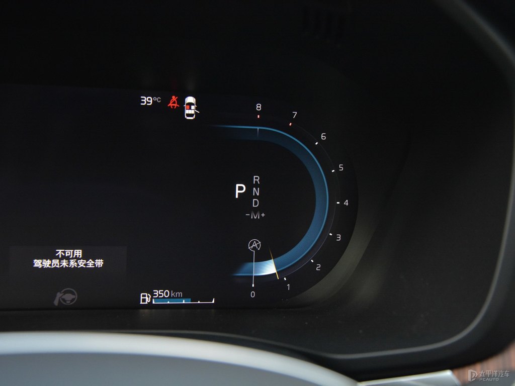 晨光銀沃爾沃XC60中控內(nèi)飾圖片