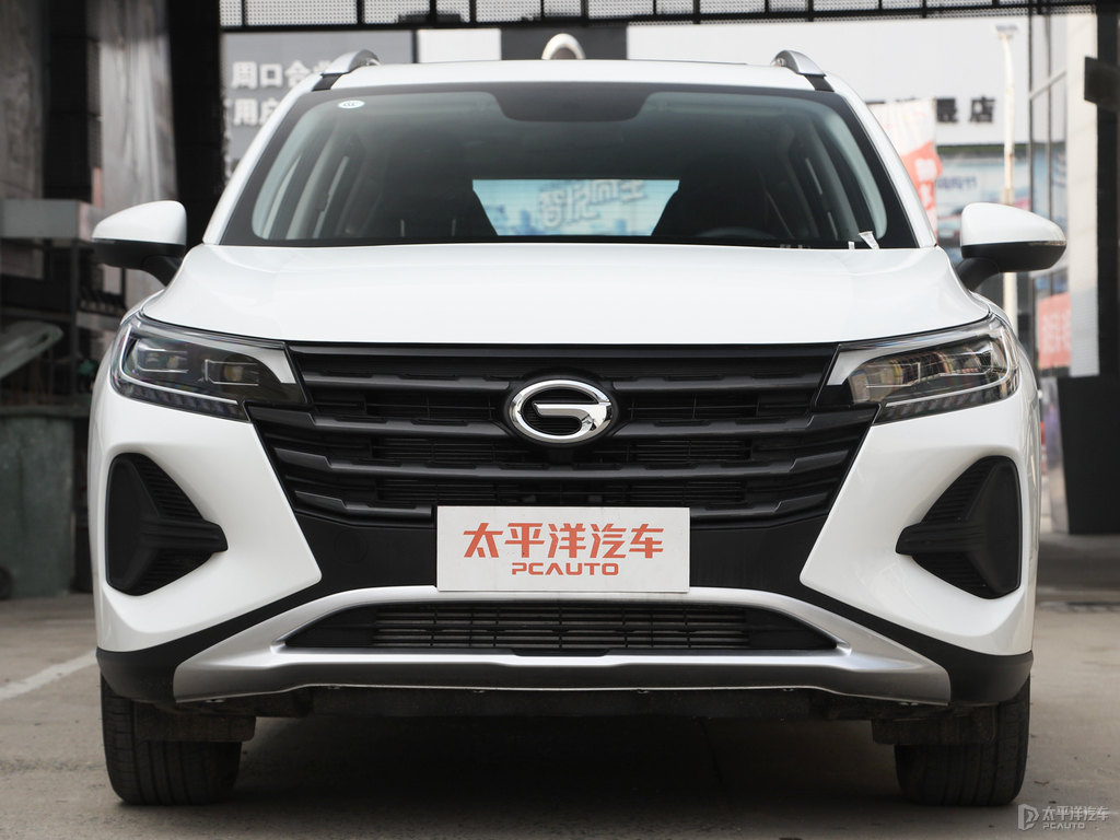象牙白傳祺GS4車頭外觀圖片