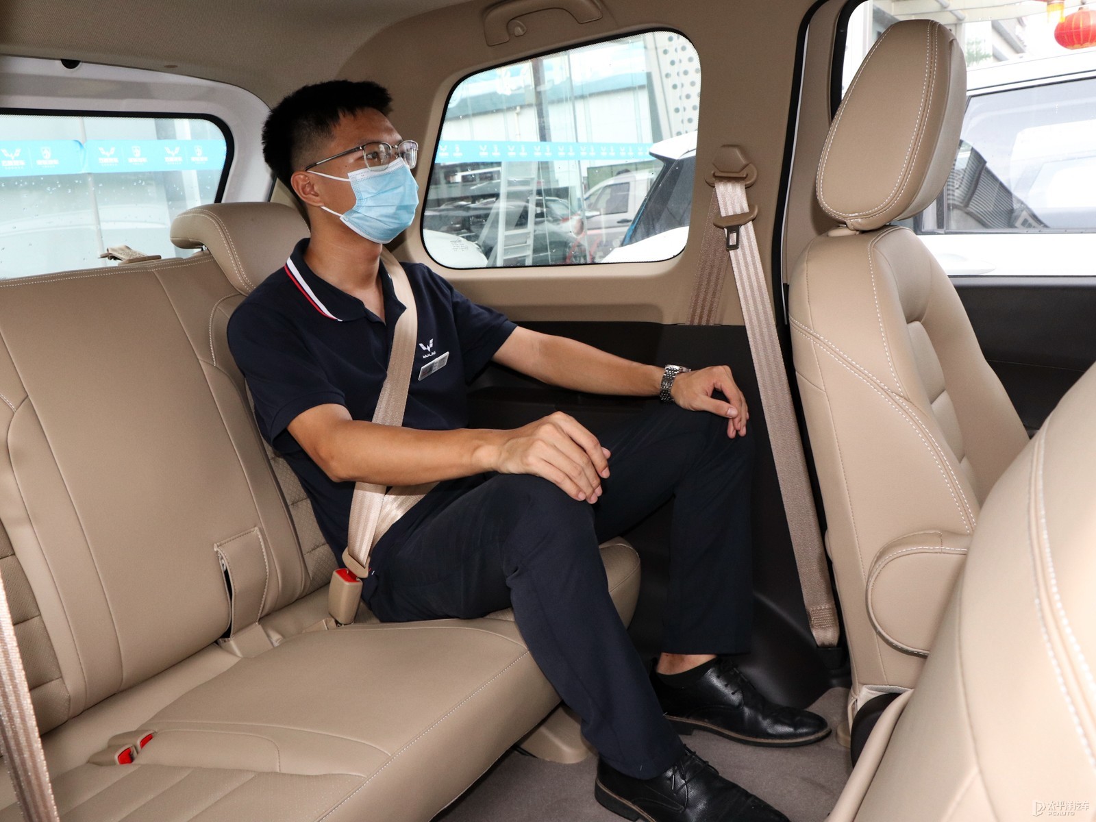 五菱宏光S空間高清大圖