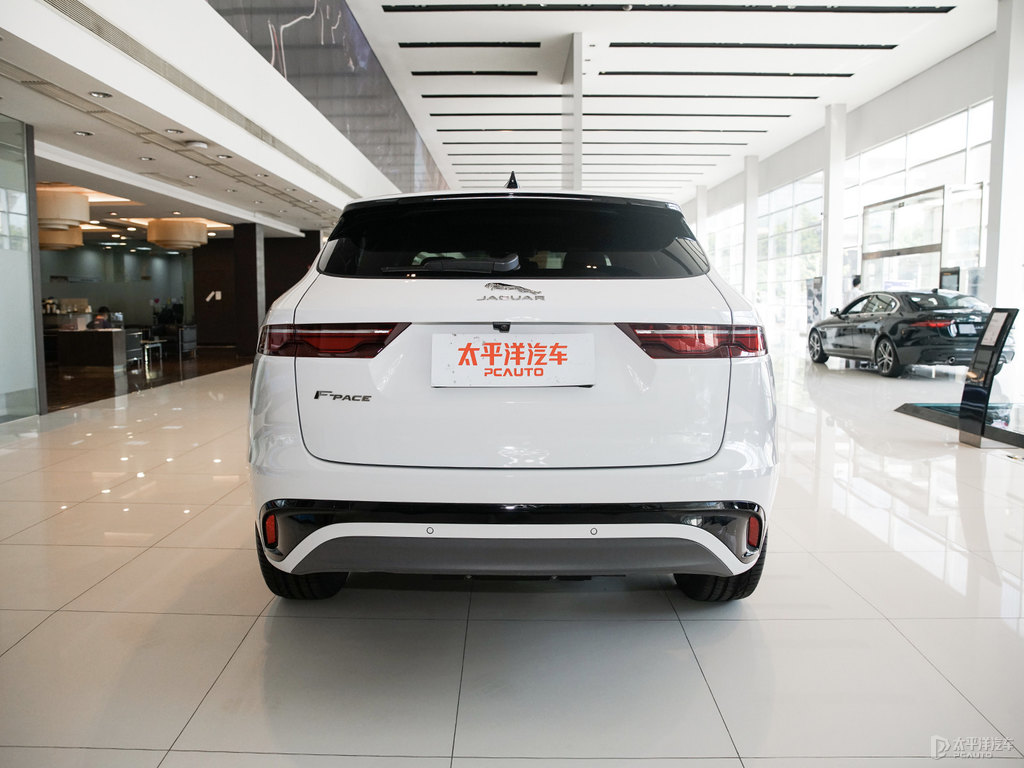 ѩɽ׽ݱF-PACE܇^^DƬ