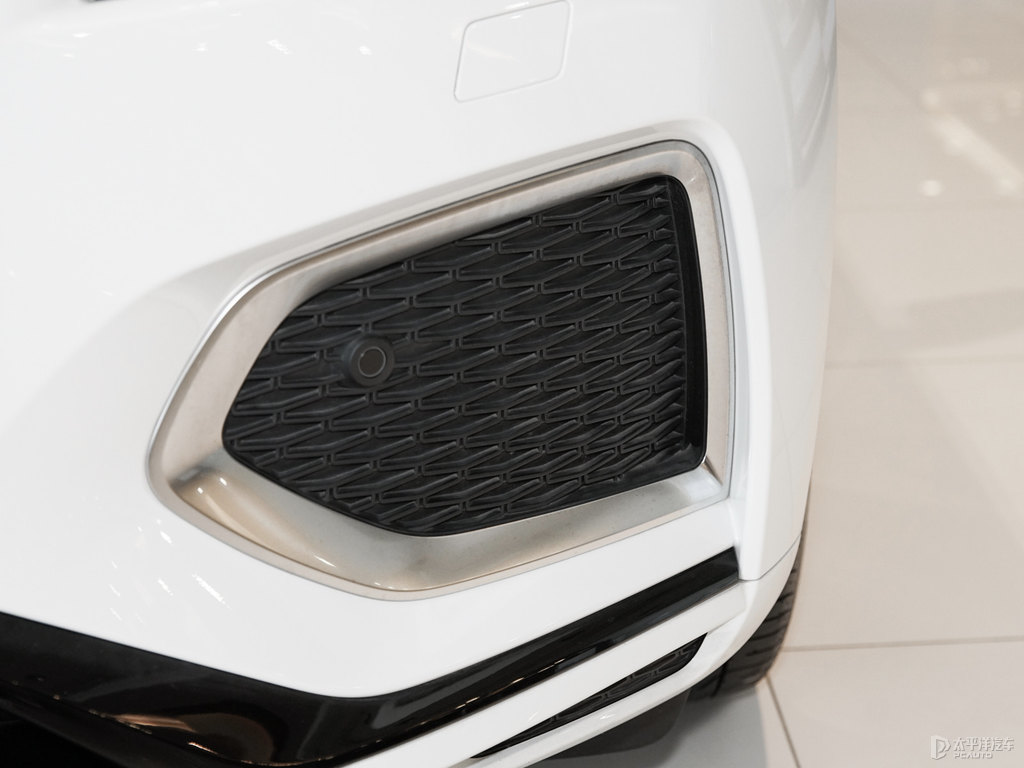 ѩɽ׽ݱF-PACE܇(ch)^^DƬ
