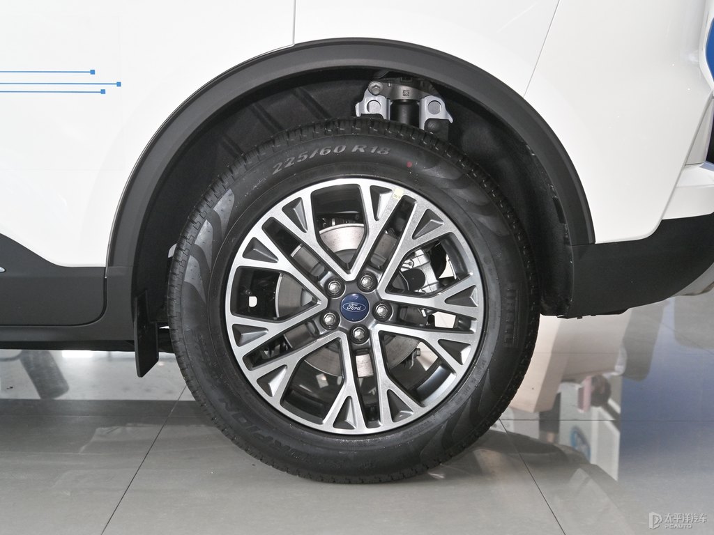 月落白銳際車身外觀圖片