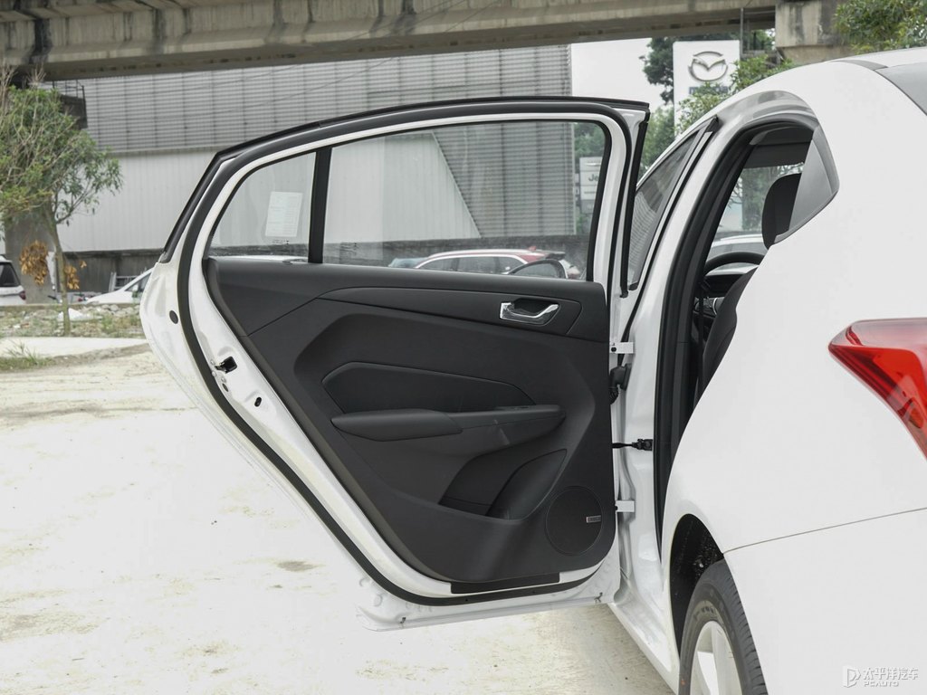 艾瑞澤5車廂內(nèi)飾圖片