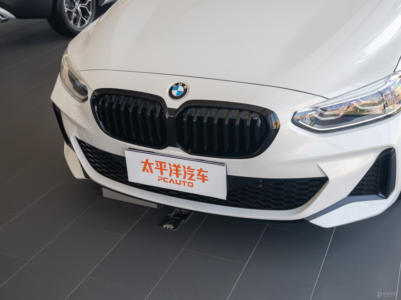 寶馬1系外觀高清大圖
