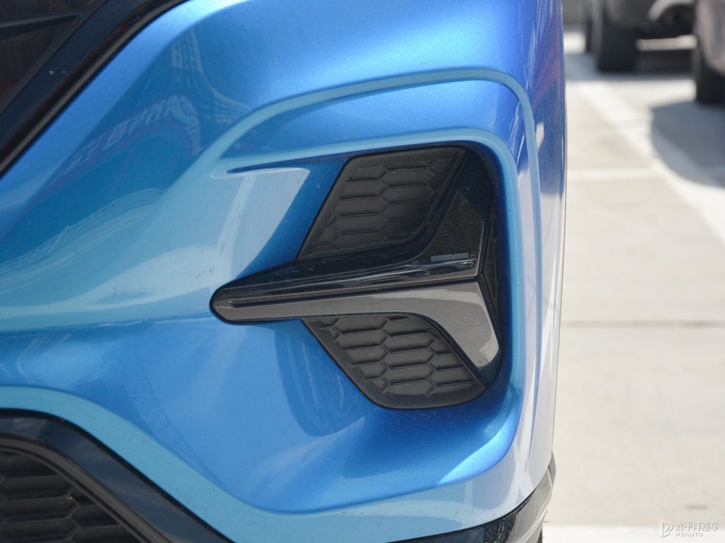 極智藍(lán)榮威RX5 MAX車頭外觀圖片