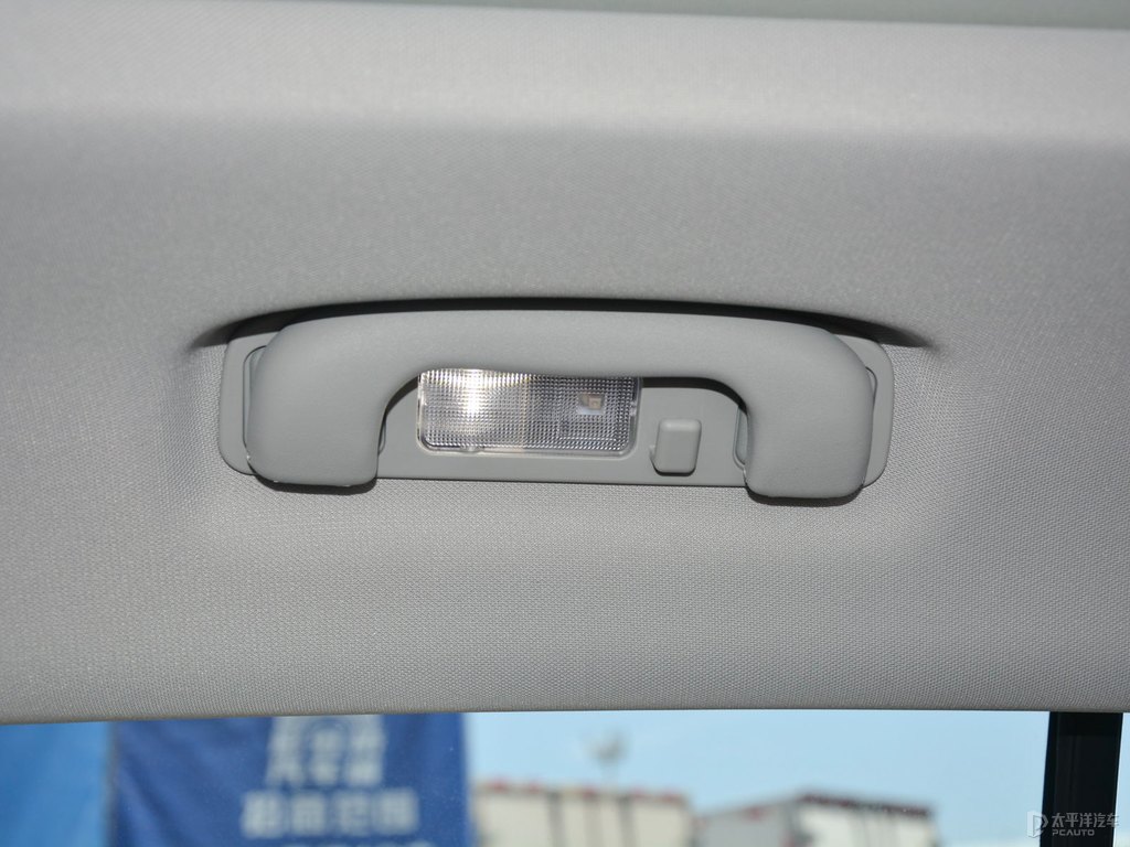 極智藍(lán)榮威RX5 MAX車廂內(nèi)飾圖片