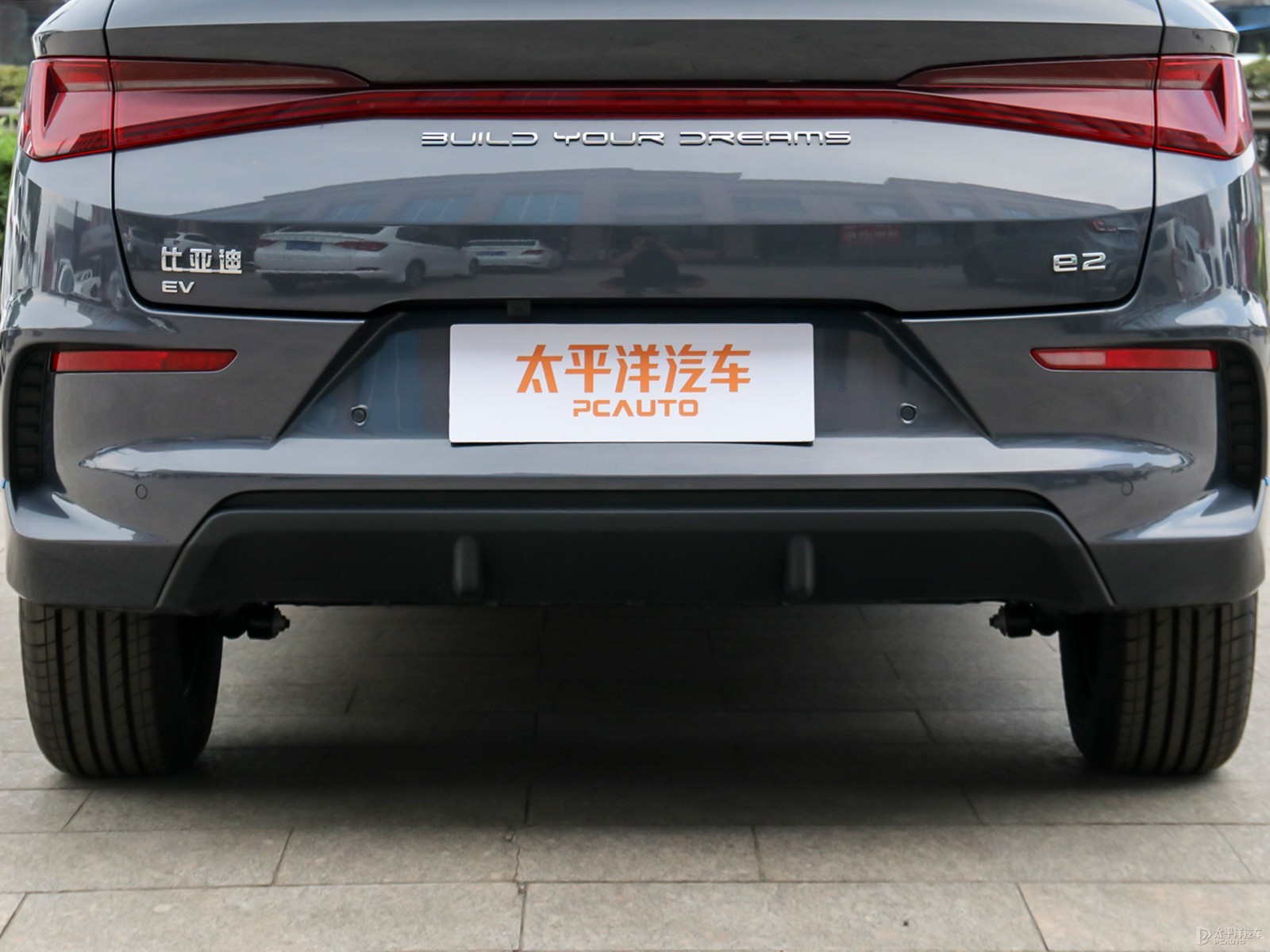 比亞迪e2外觀高清大圖