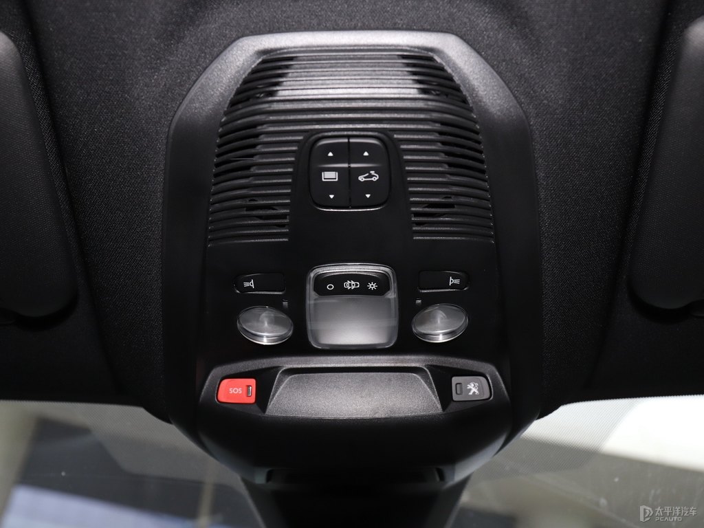 金沙銅標(biāo)致5008車廂內(nèi)飾圖片