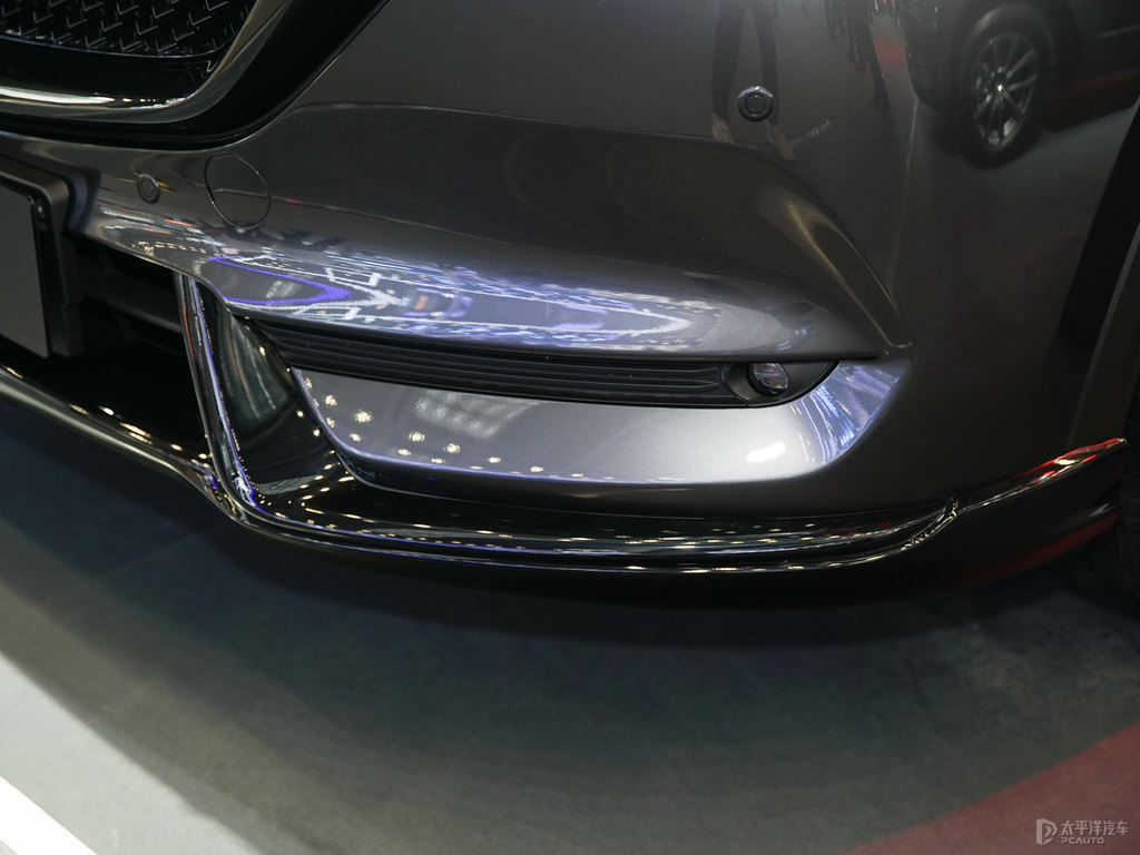 鉑鋼灰馬自達(dá)CX-5車(chē)頭外觀(guān)圖片