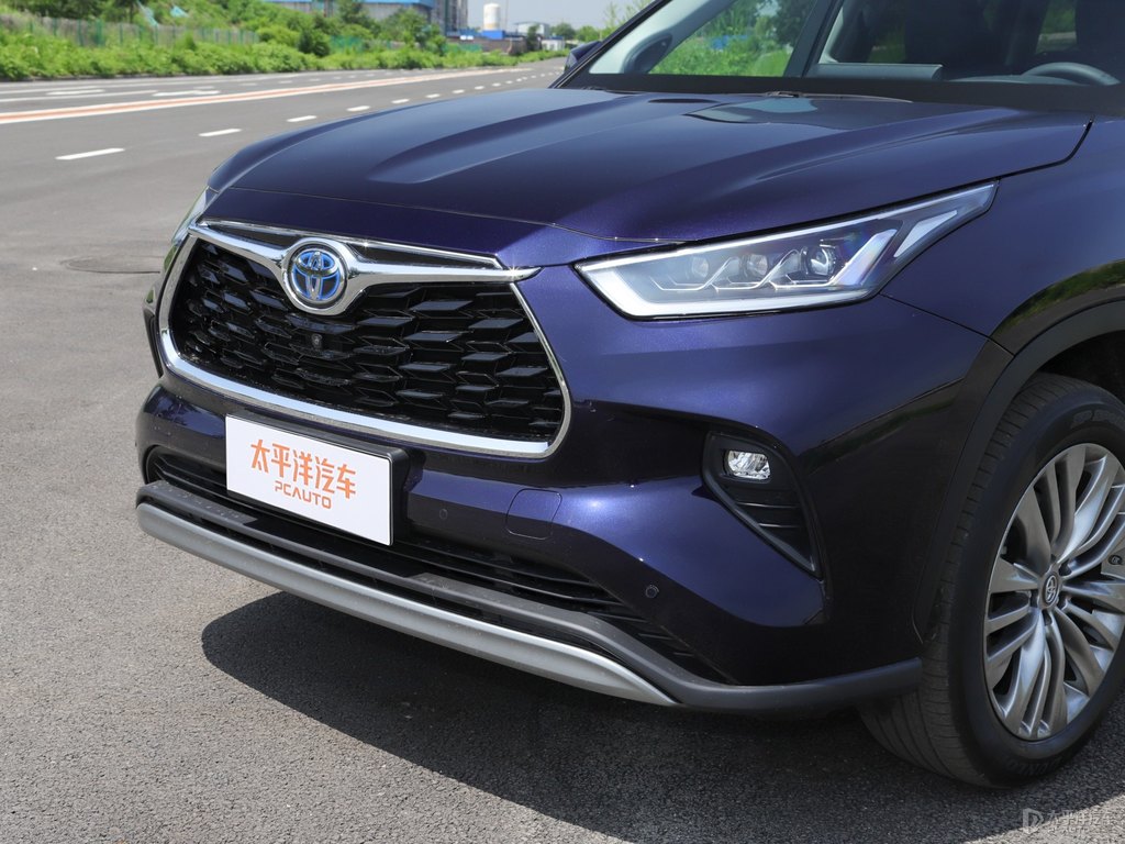 寶石藍(lán)漢蘭達(dá)車頭外觀圖片